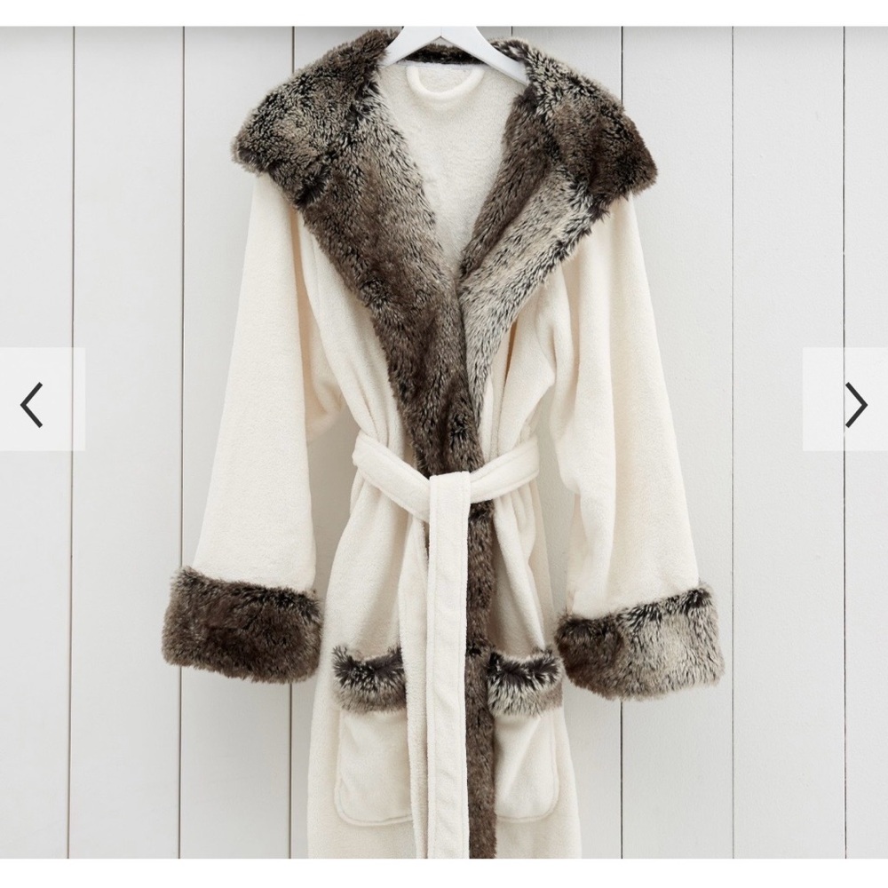 Pottery Barn Cream and Brown Faux Fur Trimmed Robe